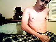 He plays with his testicles and tweak his nipps during the time that jerking off his dick gay amateur free - at Boy Feast!