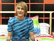 Cute fit teen pics and twink sees first cock in locker room at Boy Crush!